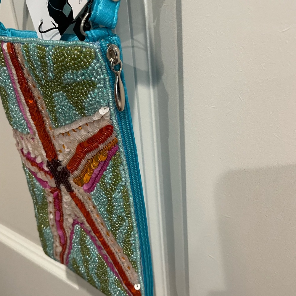 NWT Bamboo Trading Company Club Bag, Crossbody and side zipper, 7 3/4” L & 4” D - Picture 2 of 5